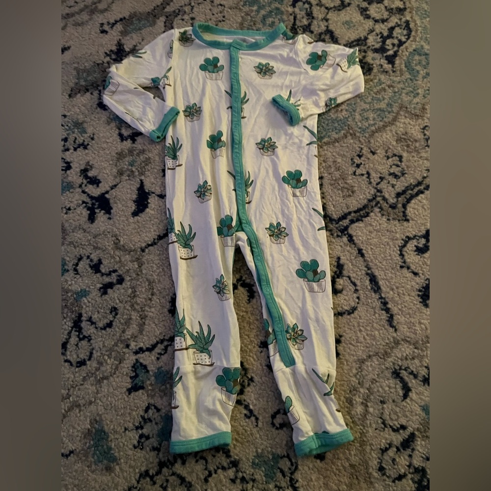 Kyte Baby button romper